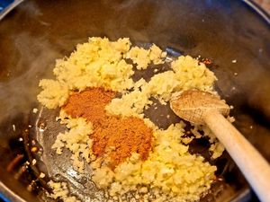 Soupe aux pois chiches et épices