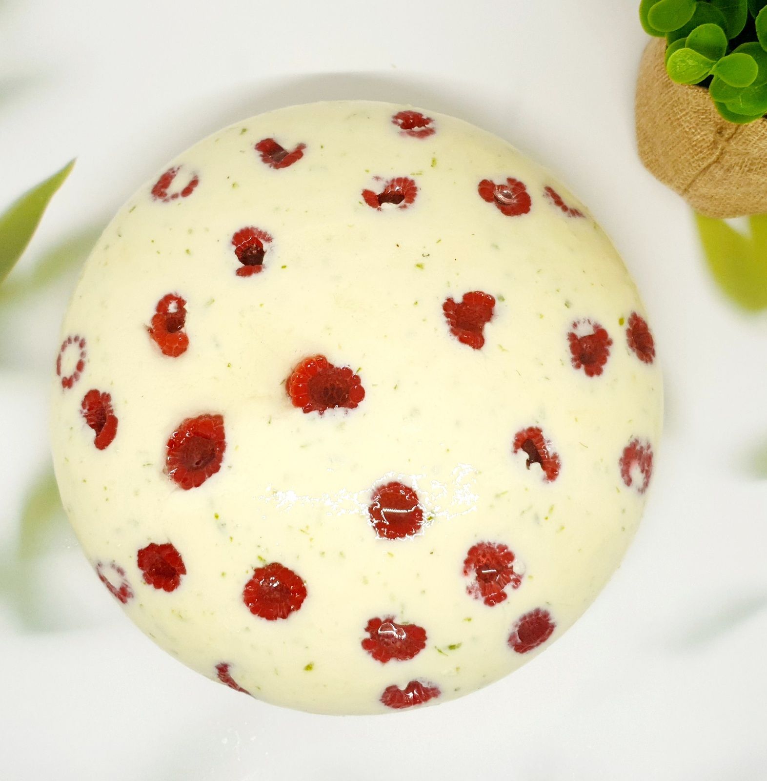 Entremet framboises citron vert
