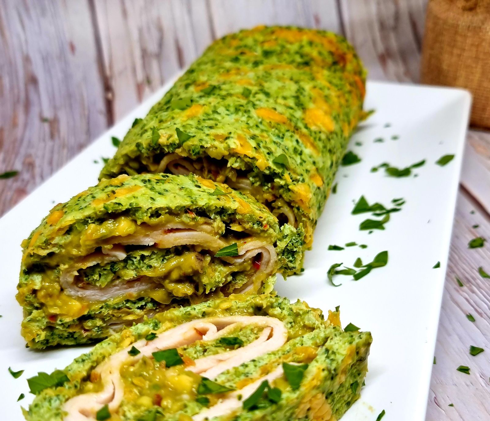 Roulé de brocoli au poulet et guacamole