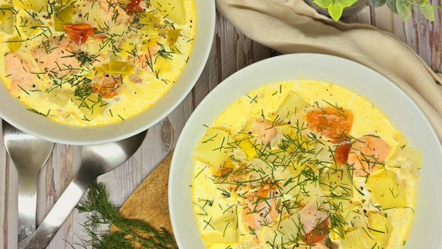 Soupe poireaux pommes de terre et saumon