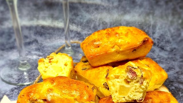 Mini-cakes au magrets fumés et pommes
