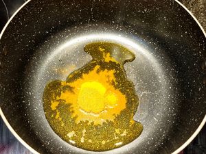 Soupe de potimarron, pois chiches et épinards