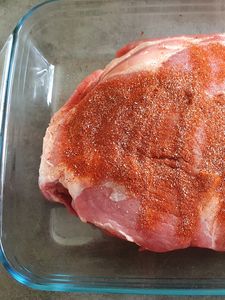 Porc effiloché et salade de chou