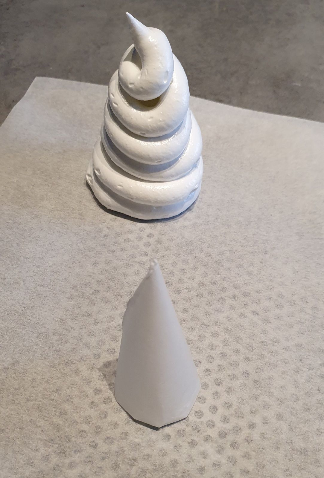 Sapins meringués orange chocolat noir