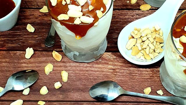 Glace au yaourt façon sundae