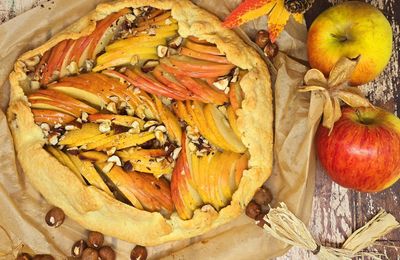 Tarte rustique pommes, noisettes et miel