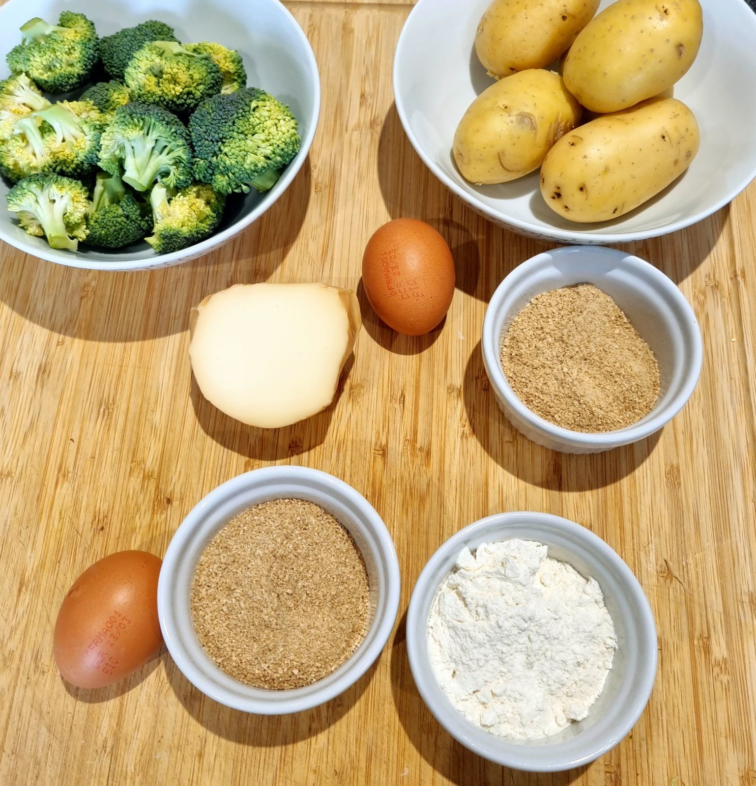 Boulettes de brocoli et scamorza fumée