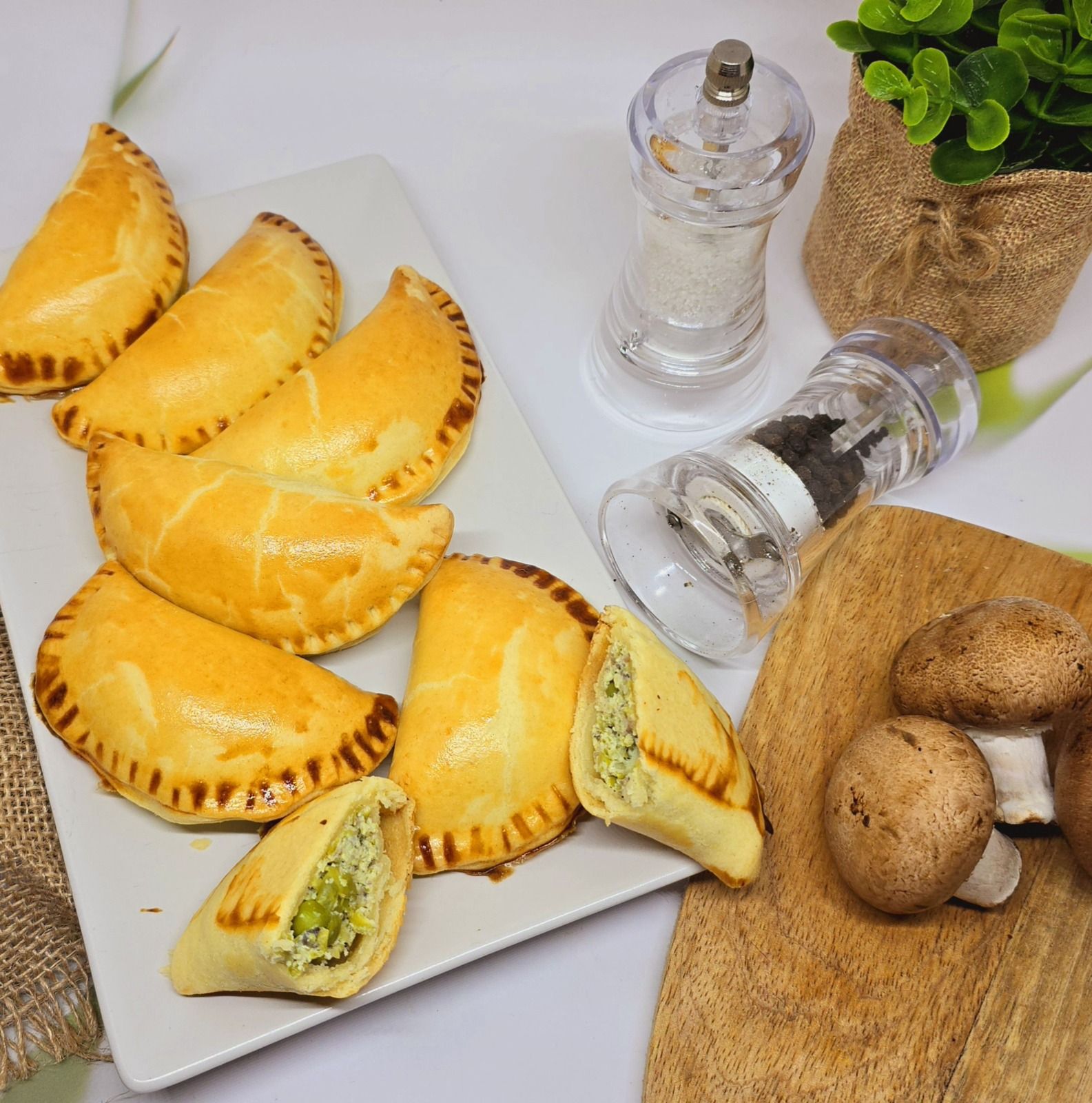 Empanadas petits pois et champignons