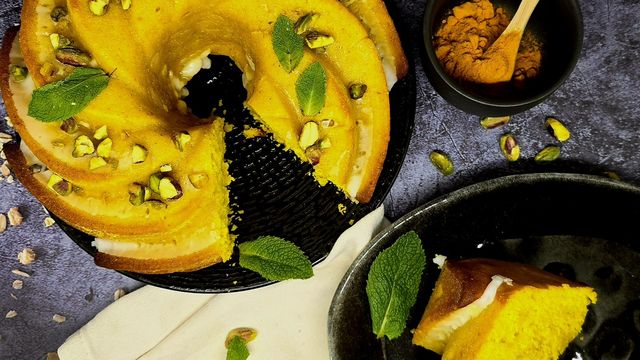 Gâteau au yaourt et au curcuma