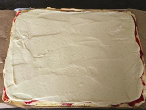 Roulé framboises pistache