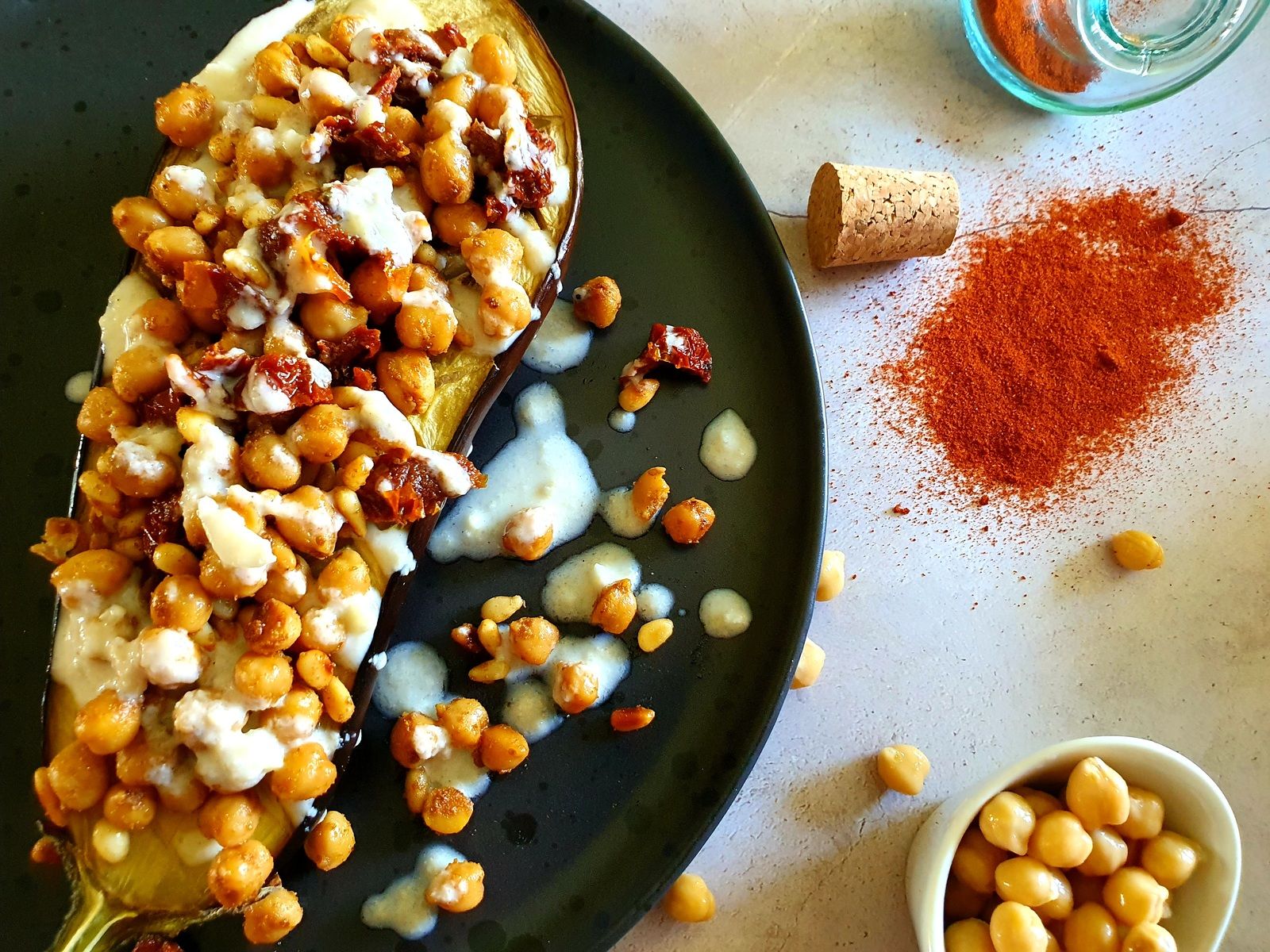 Aubergines aux pois chiches grillés