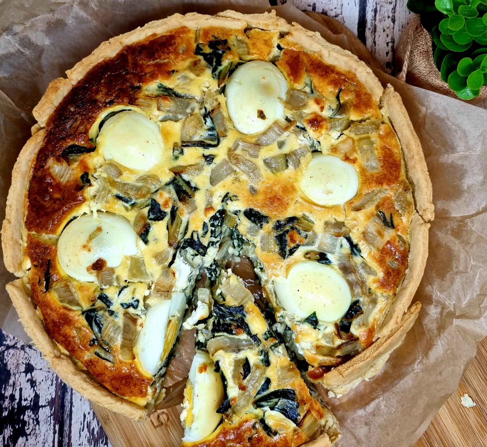 Quiche aux blettes et aux œufs durs