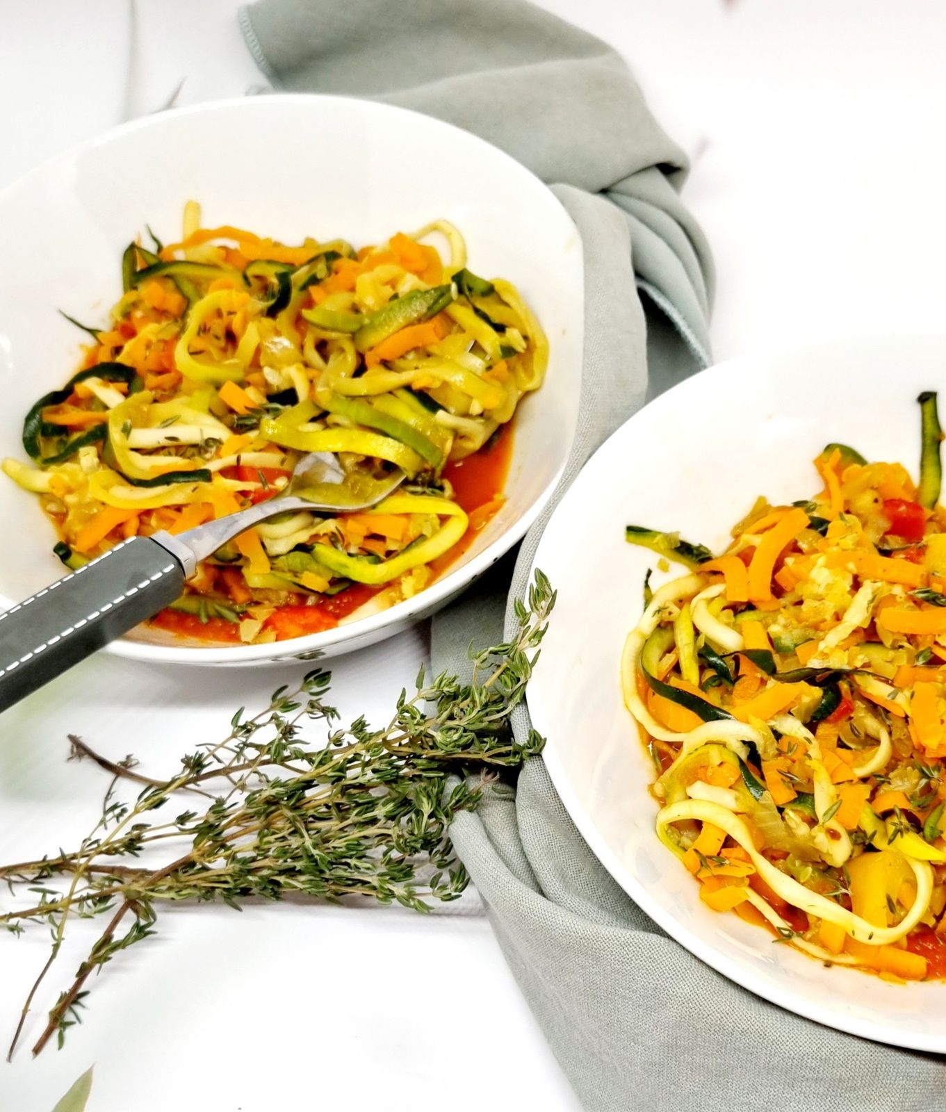 Spaghettis de légumes sauce poivron