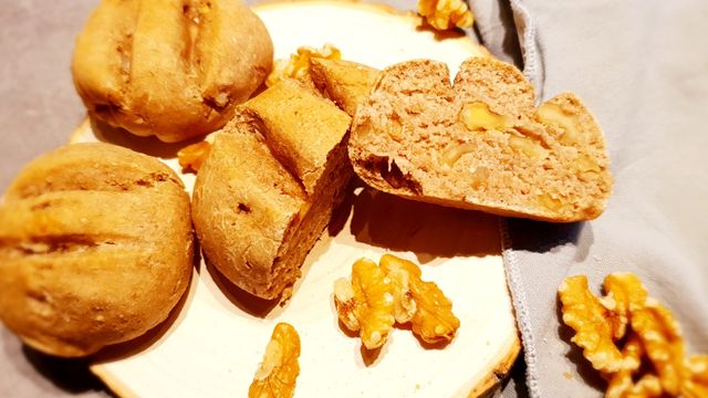 Petits pains aux noix 