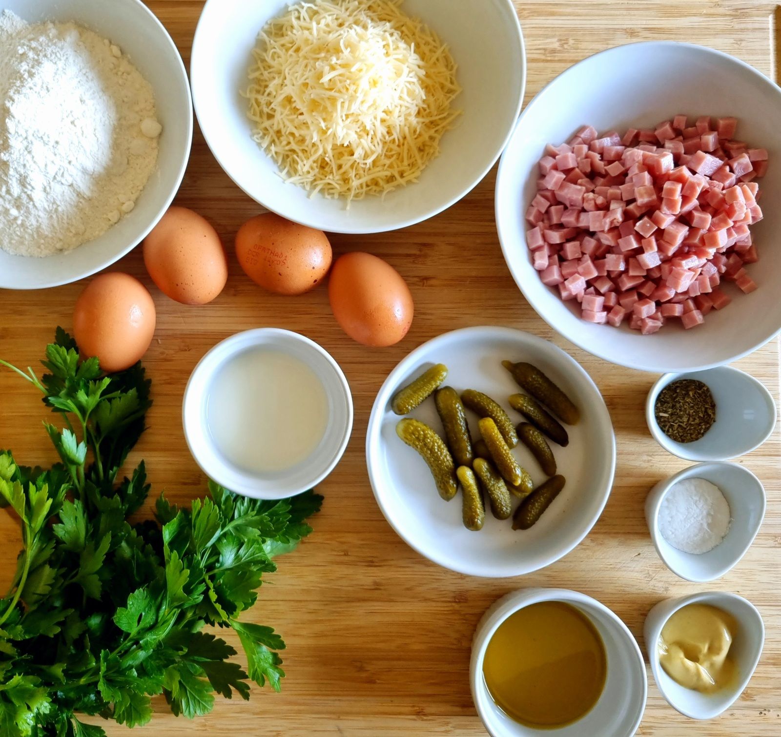 Cake jambon cornichon