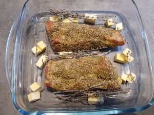 Filet mignon de porc en croûte d'herbes