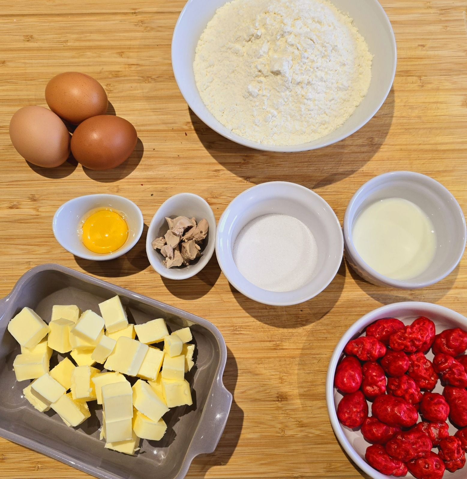 Brioche aux pralines roses