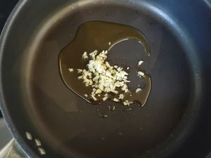 Omelette roulée épinards et tomates séchées