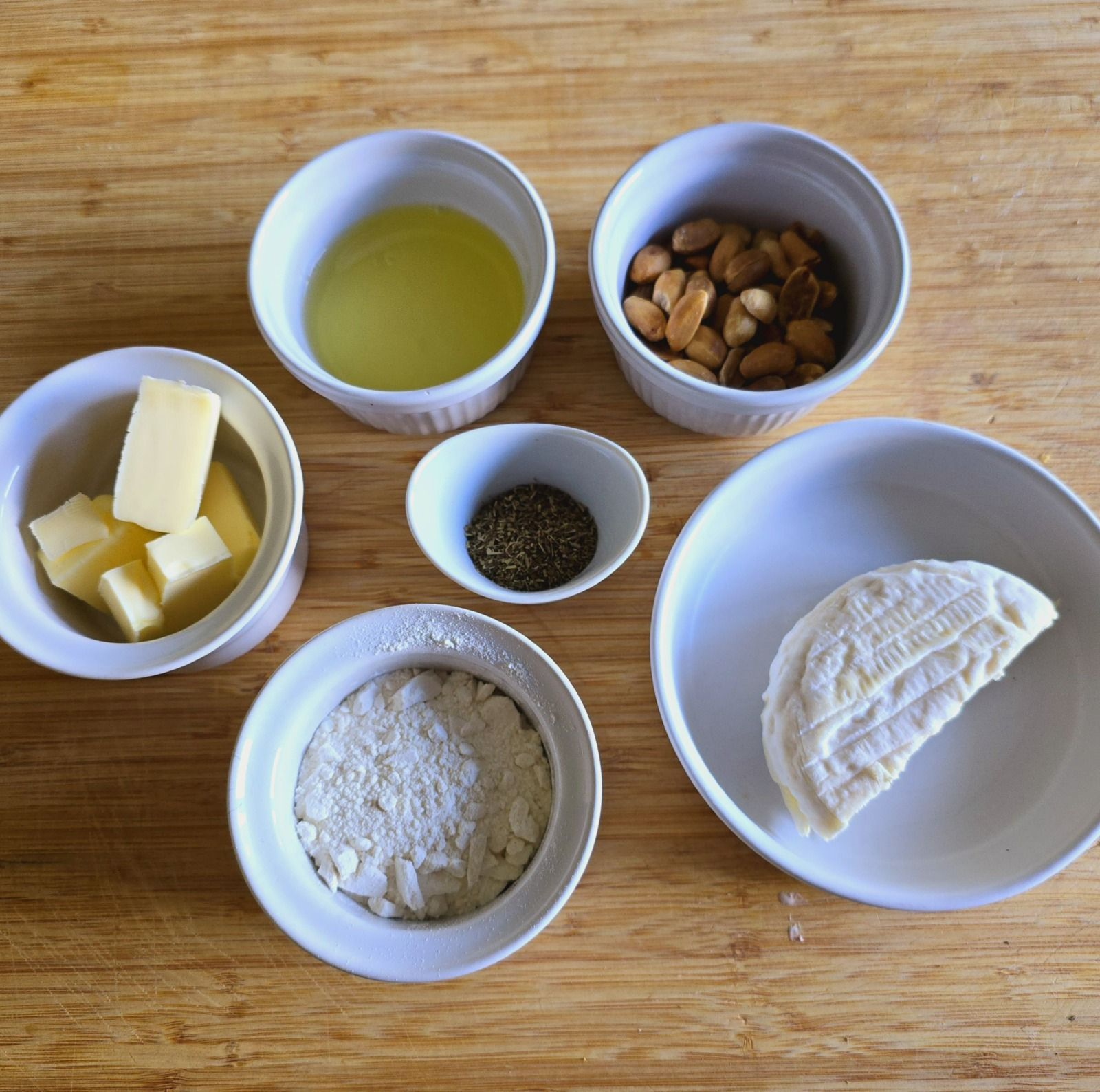 Mendiants de St Félicien et cacahuètes