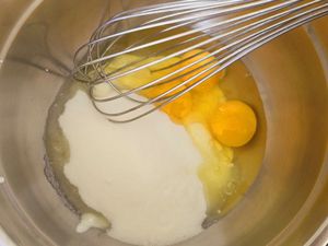 Gâteau au yaourt et au curcuma