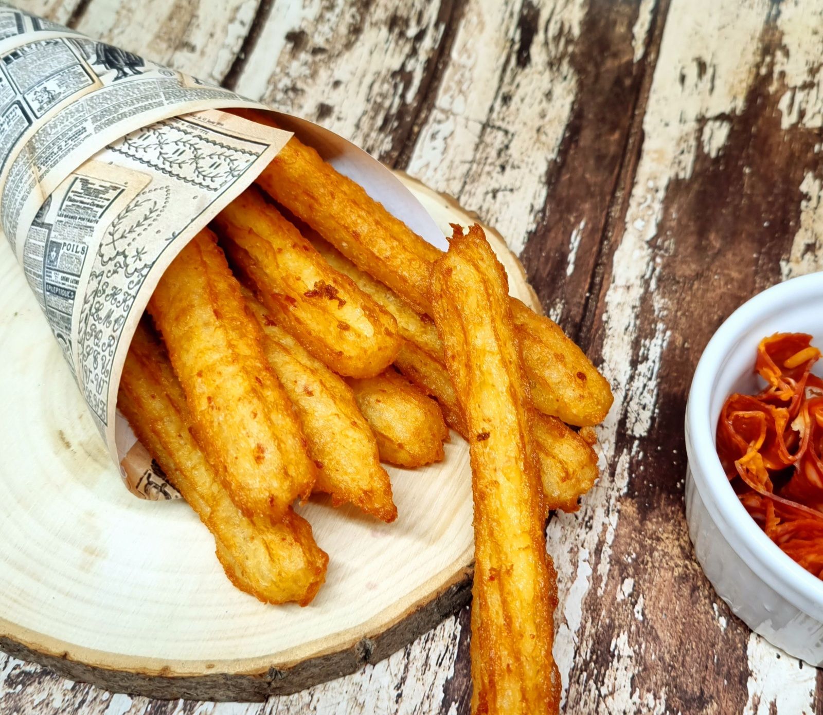 Churros de pomme de terre, chorizo et mozzarella