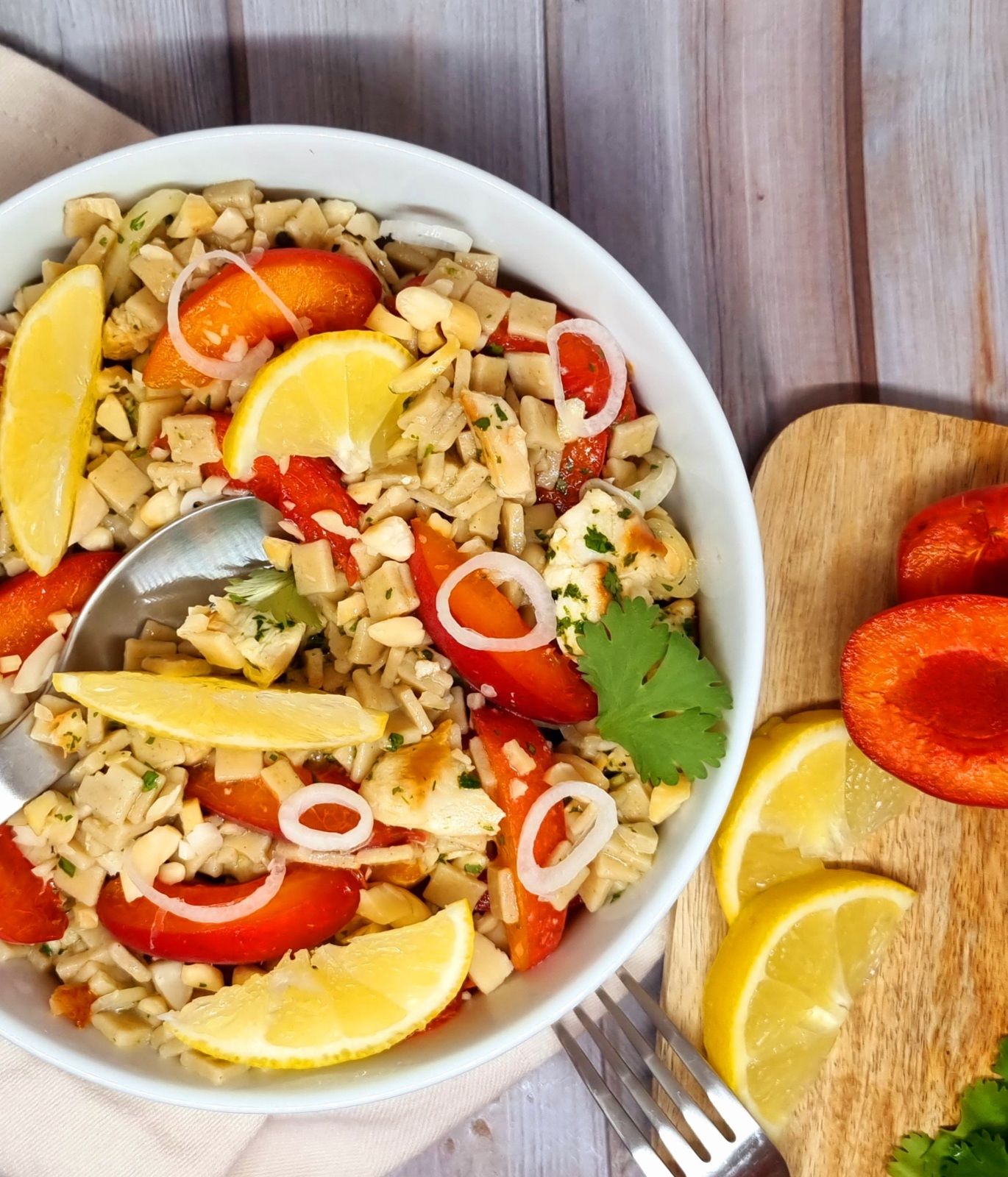 Salade de crozets au poulet grillé et abricots