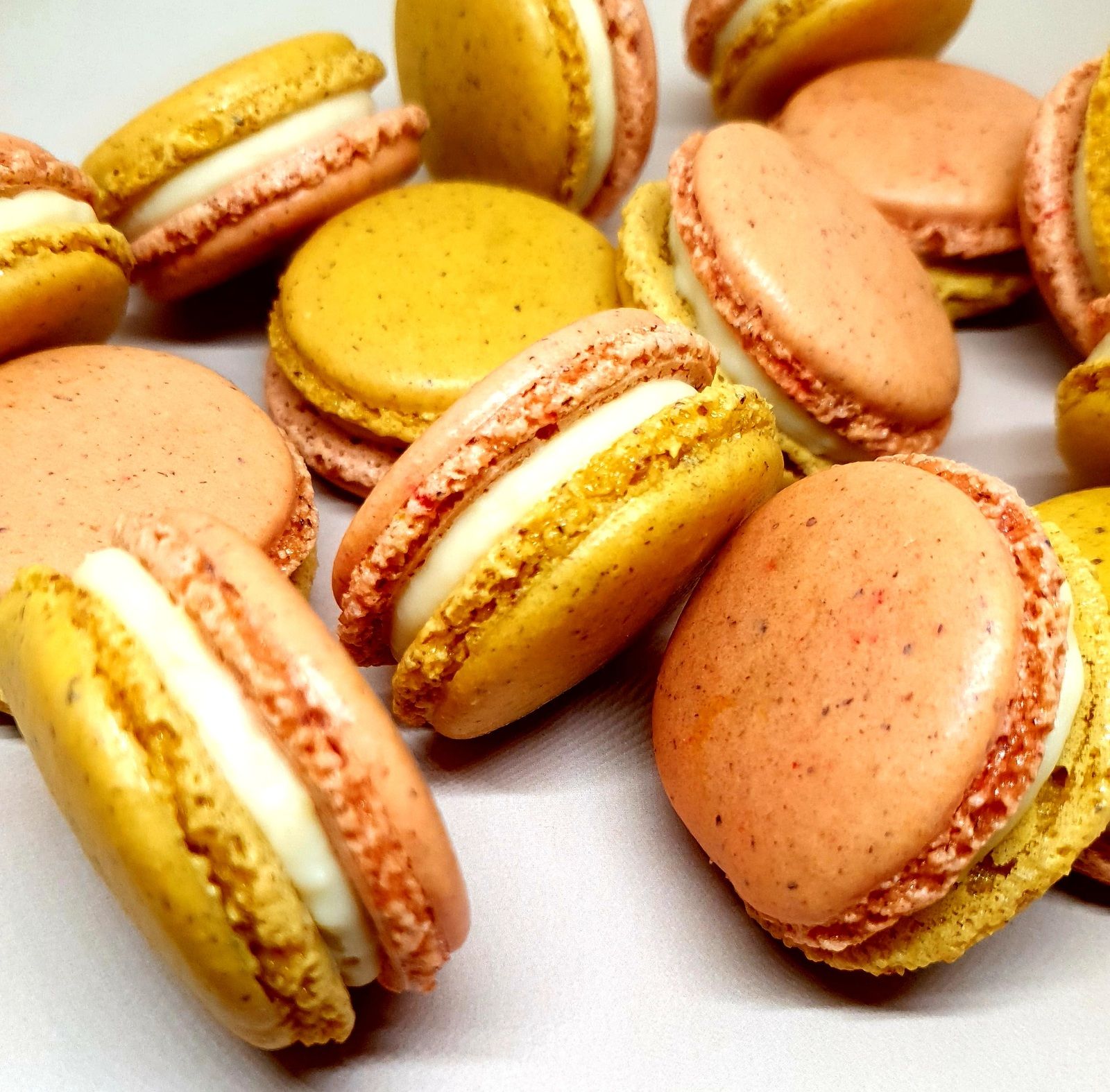 Macarons citron noisette