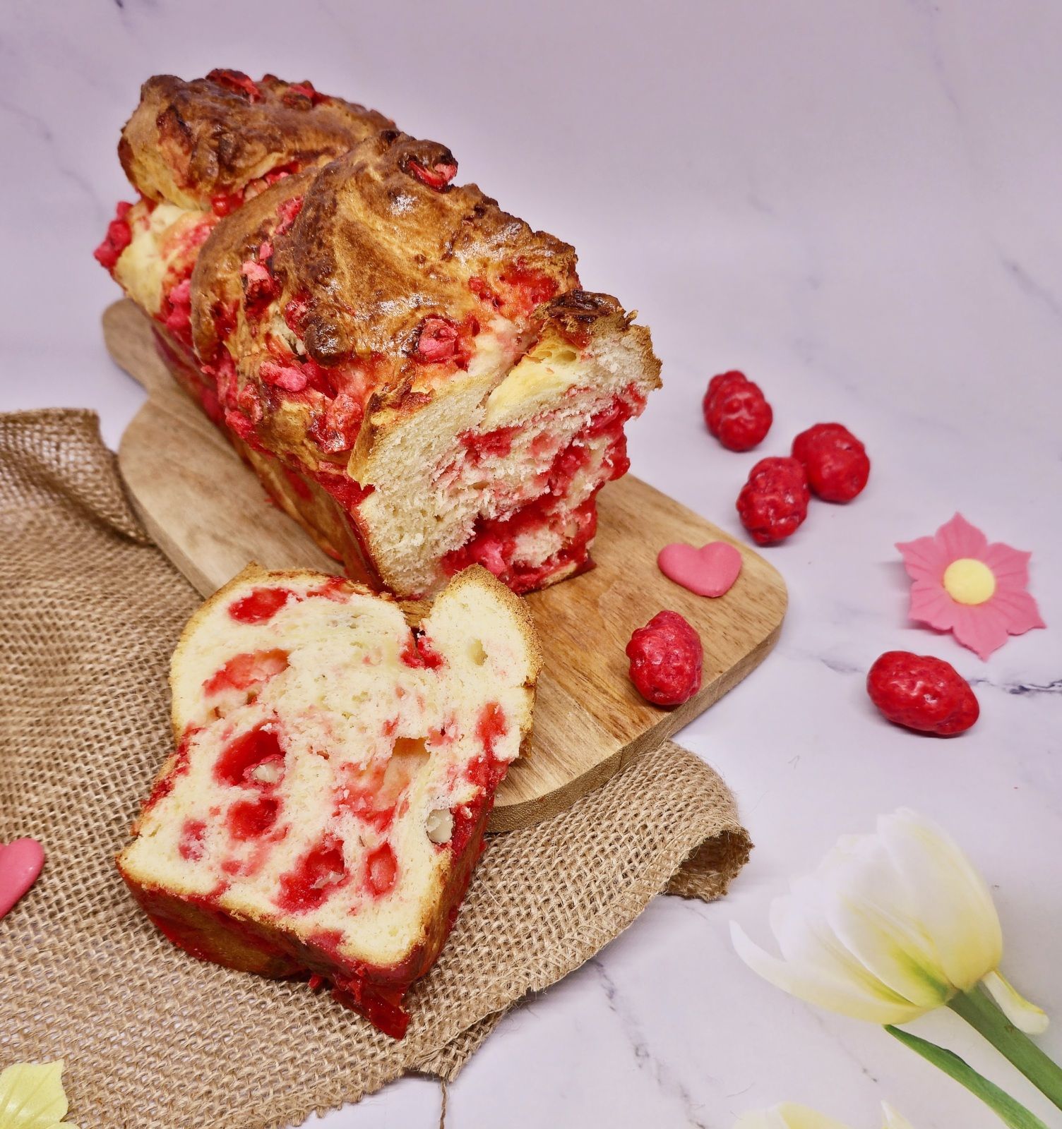 Brioche aux pralines roses