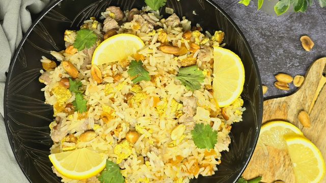 Riz sucré salé porc et abricots secs