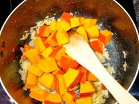 Soupe de lentilles corail et potimarron