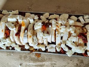 Tatin aux champignons, chèvre et tomates confites