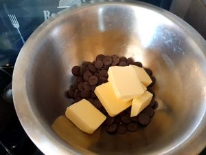 Brownies au chocolat et beurre de cacahuètes