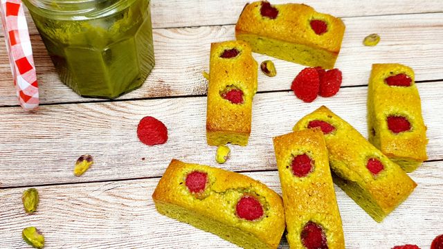 Financiers pistache et framboises