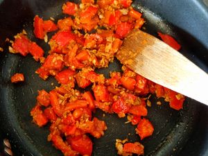 Gratins de poivrons, tomates et halloumi
