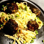 Boulettes de boeuf aux petits pois et champignons - Recettes de Aimeraude