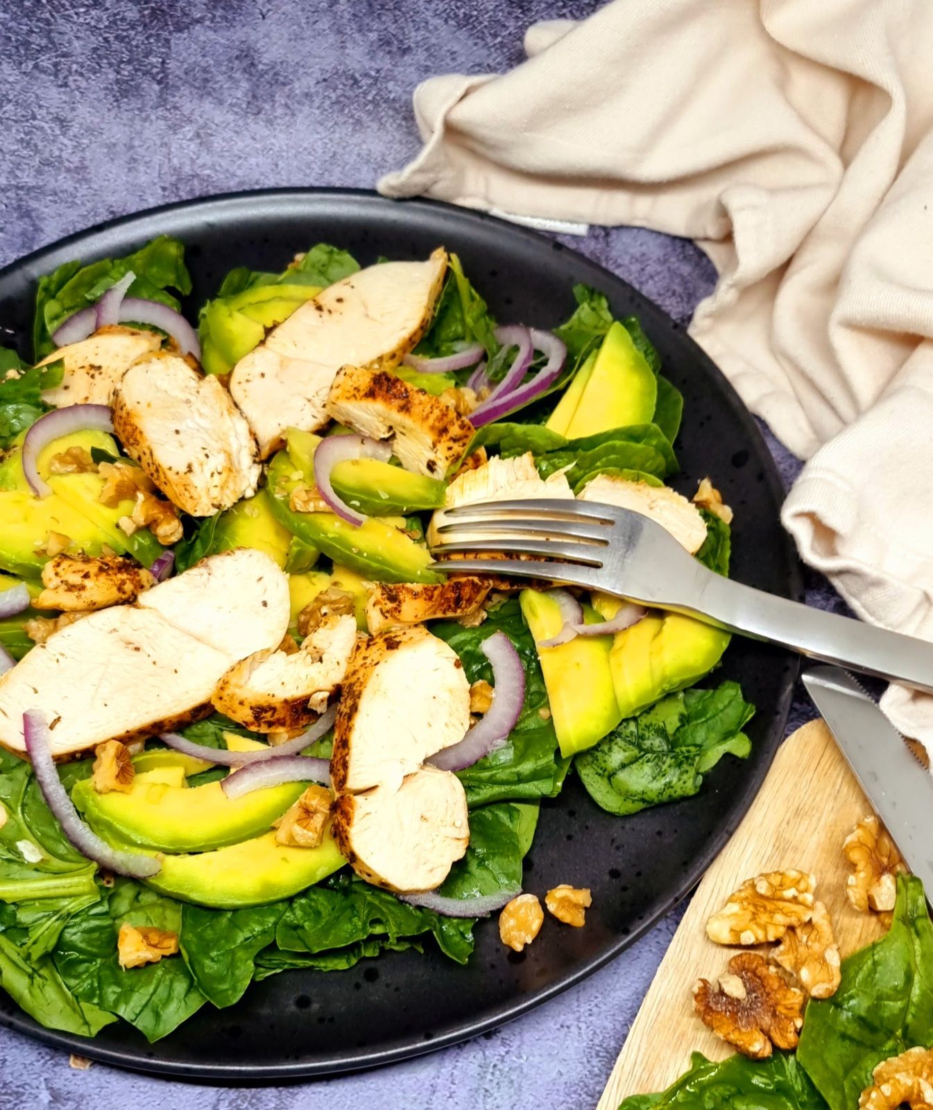 Salade poulet avocat et épinards